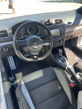 Volkswagen Golf R 2011