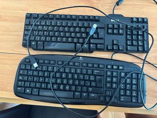 2 tastiere USB - Dell e Logitech