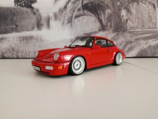 Porsche 911 (1/18) modificado