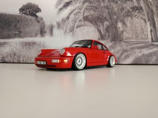 Porsche 911 (1/18) modificado
