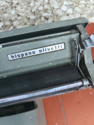 Máquina escribir Olivetti Lexicon 80