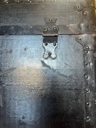 Baúl madera antiguo
