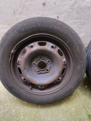 20 Llantas Seat Ibiza - 14” con neumáticos al 80%