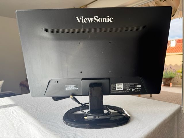Monitor ViewSonic 51x32cm