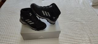 Botas Adidas Trekking - N° 40