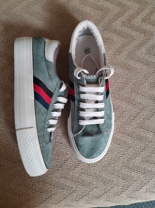 Zapatillas plataforma verdes

