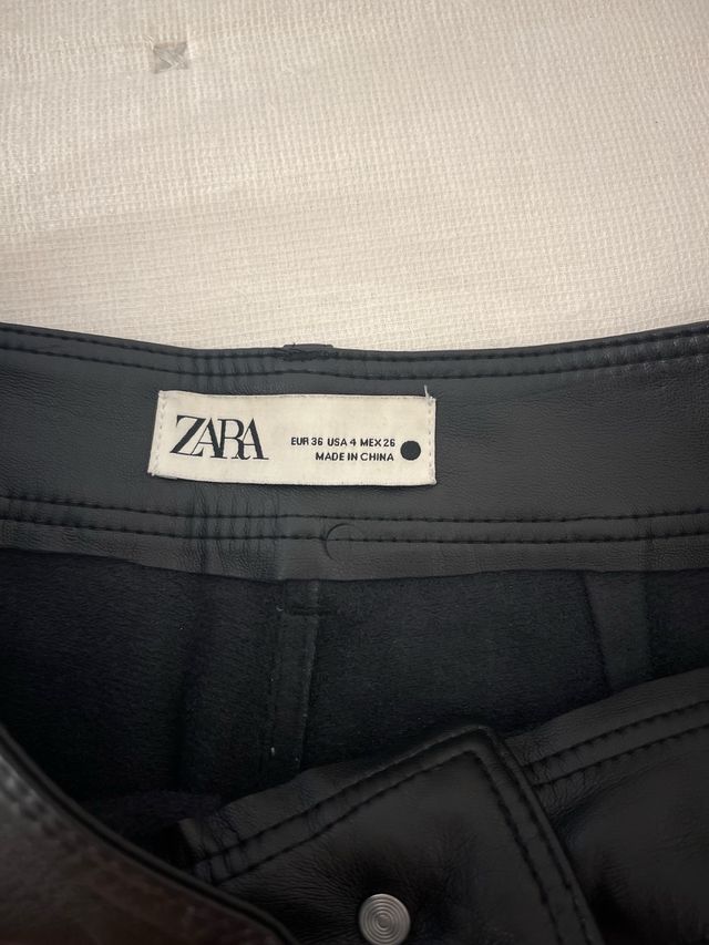 Pantalón piel negro mujer