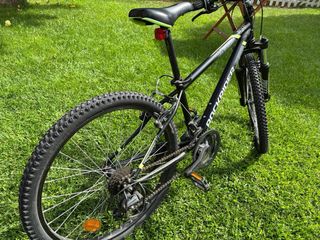 Bicicleta Rockrider ST500 negra