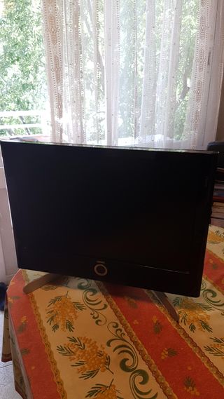 Televisor LOEWE Connect 21"