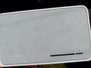 Router TP-Link WiFi più switch 