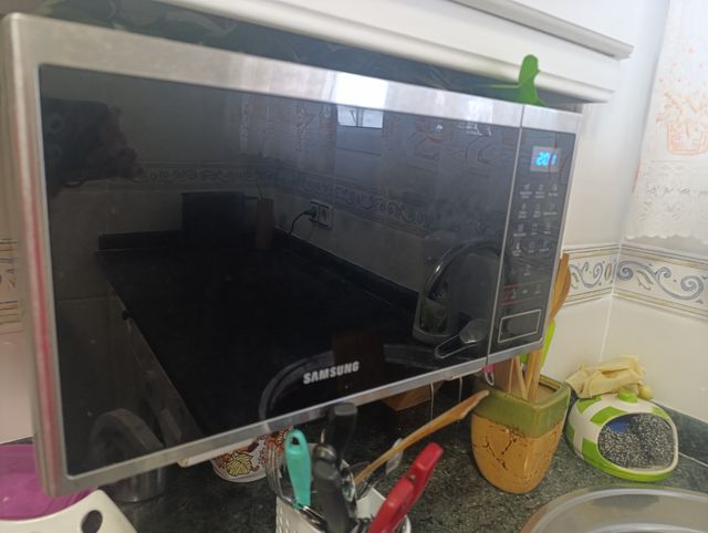 Cocina blanca completa.