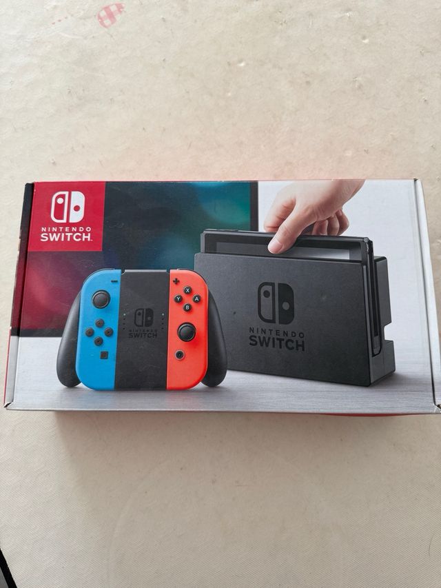 Nintendo Switch - Console Blu e Rossa con giochi