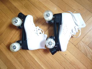 Patines blancos - Roller skates talla 39.