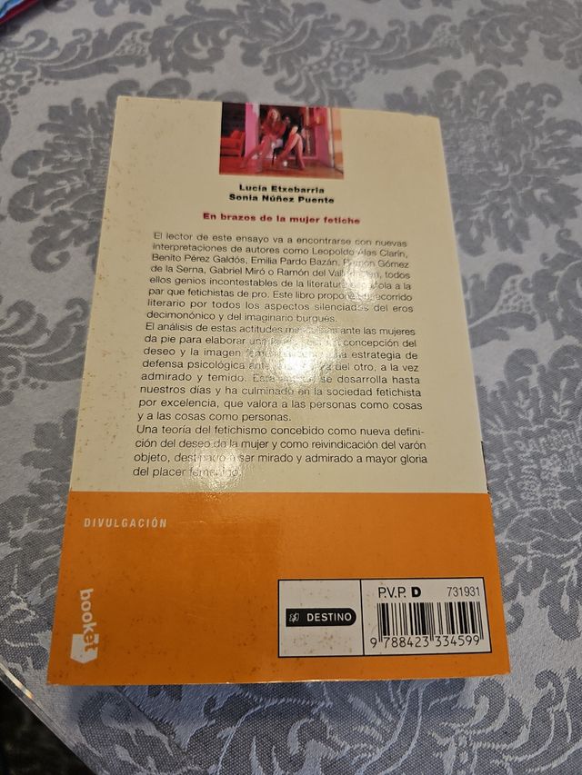 En brazos de la mujer fetiche (Spanish Edition)