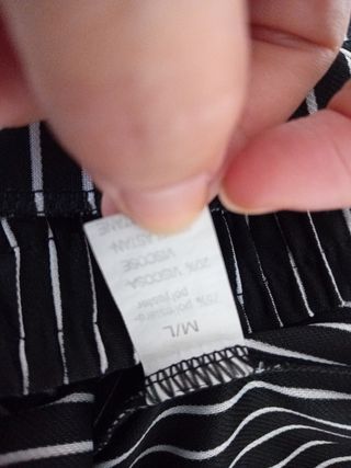 Shorts rayas blanco-negro