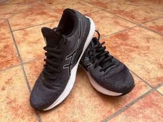 Zapatillas Asics Nimbus 23 - Talla 46