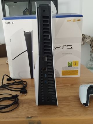 PS5 Slim 1TB con lector - Blanca