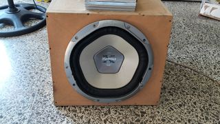 Subwoofer y amplificador Phonocar