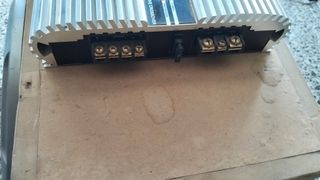 Subwoofer y amplificador Phonocar