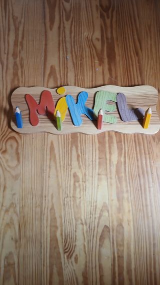 Perchero infantil Mikel de madera