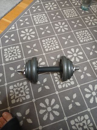 Son 8.5 kilos
Más la barra
10 kilos total