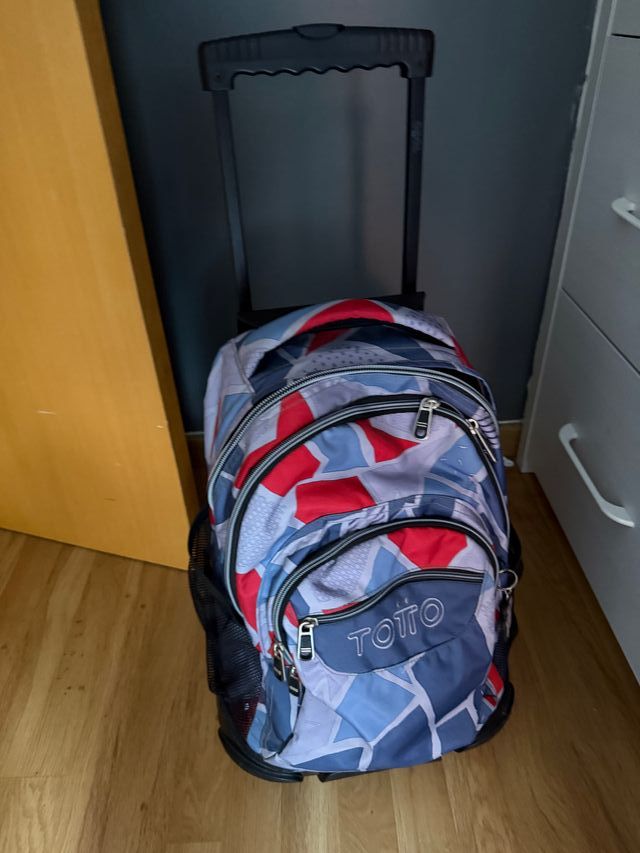 Mochila Totto con ruedas