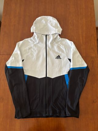 Sudadera Adidas con capucha