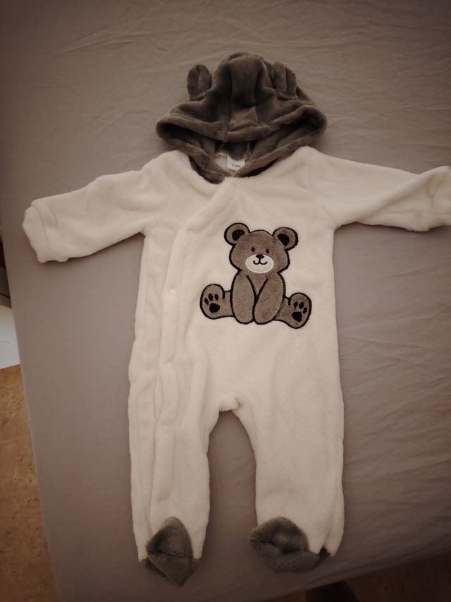 Pijama bebé 3-6m, suave y cálido