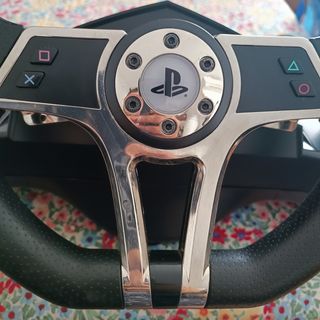 VOLANTE HURRICANE PC, PS4 Y PS3 usado dos veces