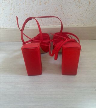 Sandalias rojas tacón alto 41