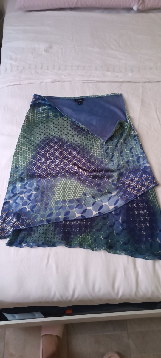 Gonna asimmetrica blu e verde