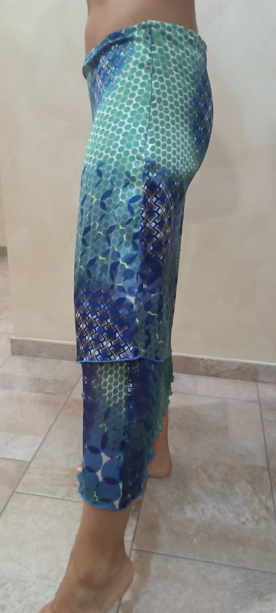 Gonna asimmetrica blu e verde