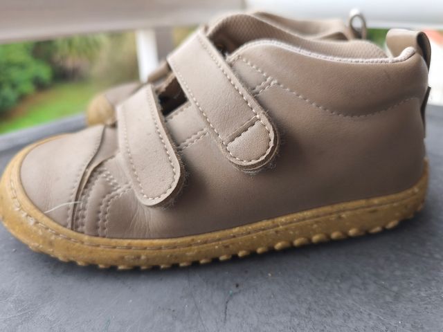 Zapato feroz Moraira beige talla 30