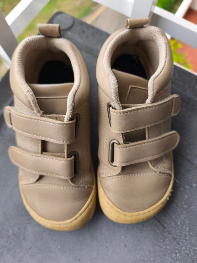 Zapato feroz Moraira beige talla 30