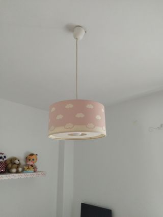 Lámpara infantil nubes rosa