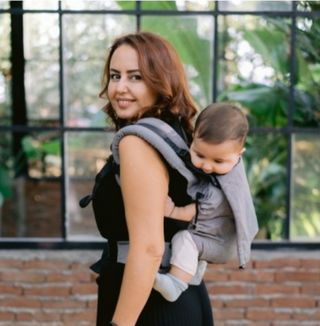 Mochila de porteo ergonómica NEKO.
