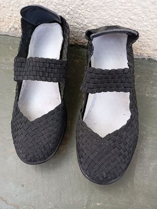 Zapatillas negras mujer