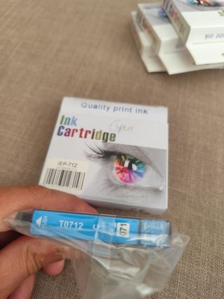 4 cartuchos de tinta para impresora  Epson nuevos 