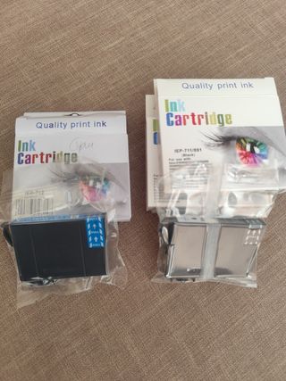 4 cartuchos de tinta para impresora  Epson nuevos 