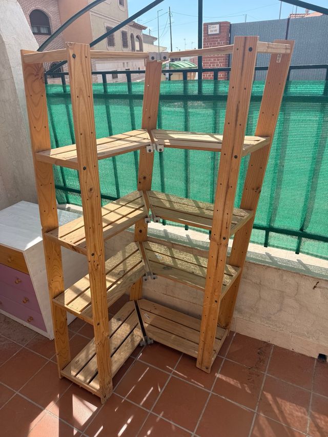 Estantería esquina IKEA - Madera