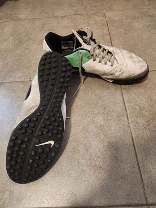 Botines Futbol Nike tiempo