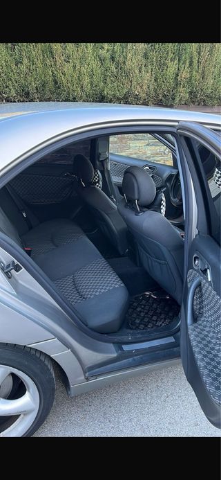 Mercedes-Benz Clase C 2003