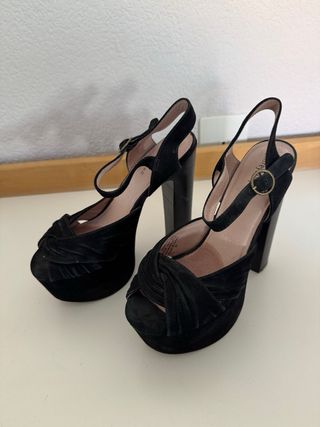 Tacones Jeffrey Campbell negros