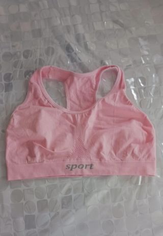 Top deportivo rosa