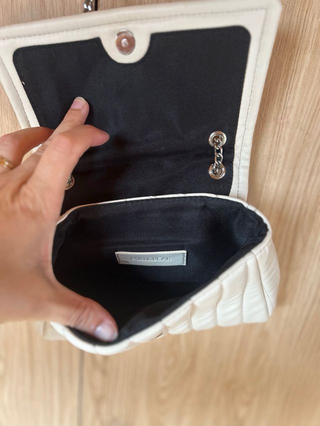 Bolso Pull & Bear beige