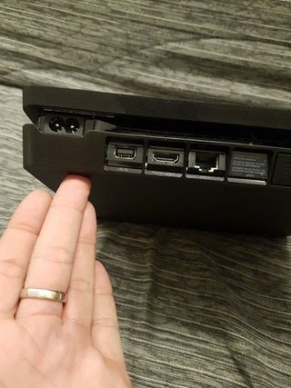 PS4 (PlayStation 4) Negra - Piezas