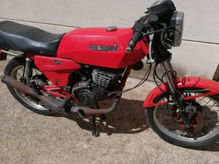 Derbi Bicilíndrica 250cc