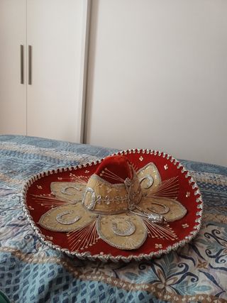 Sombrero Mexicano Rojo y Dorado