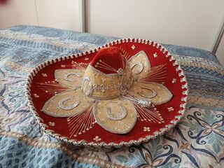 Sombrero Mexicano Rojo y Dorado