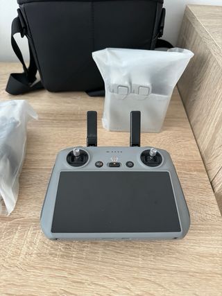 DJI Mini 4 Pro - Combinazione Fly More